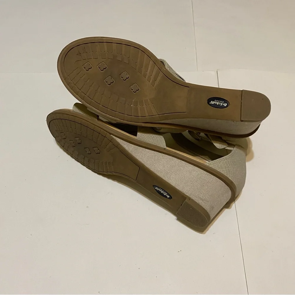 Dr. Scholls beige sandals size 8M
